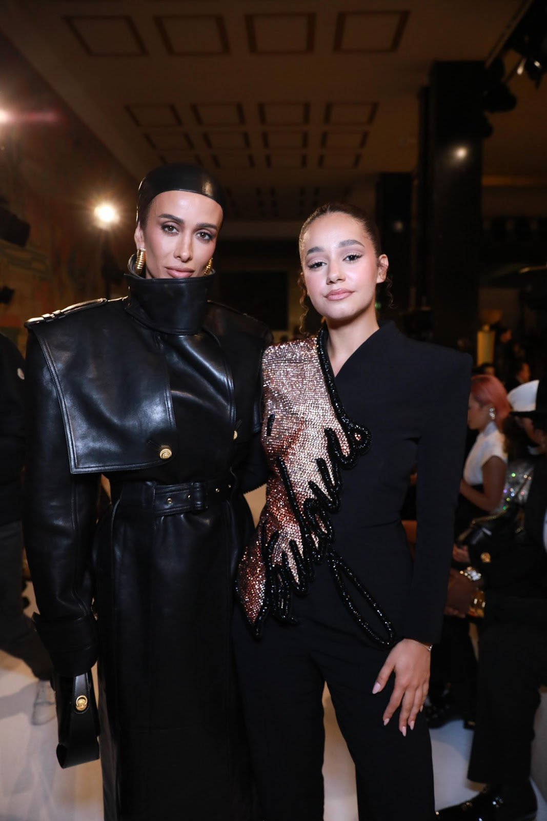 Silvia Braz e Lena Mahfour em Balmain