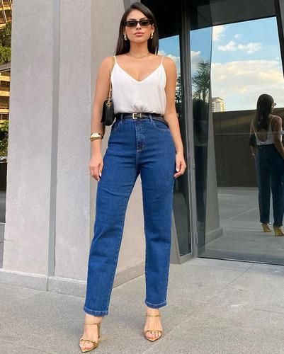 Look com jeans azul escuro