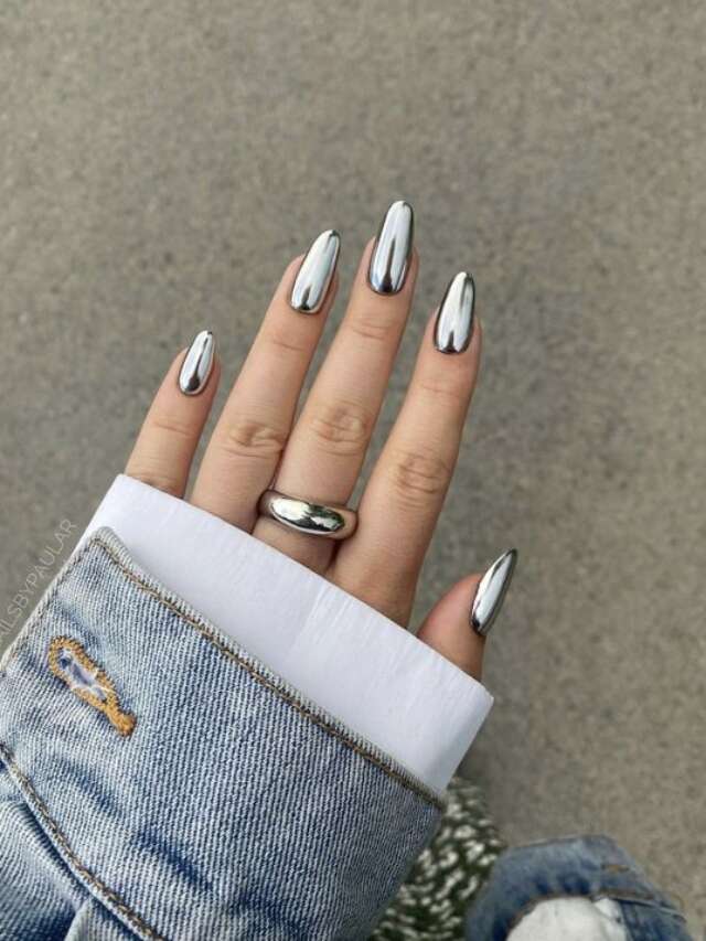 Unhas metalizadas para usar hoje!